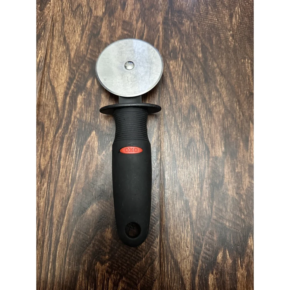 OXO SoftWorks Pizza Wheel Cutter, 3.5 in Wheel, Silicone Handle, Black
